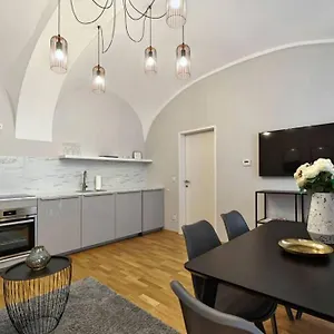 City Crown 6 Vienne